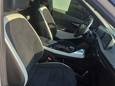 Certified 2024 Kia EV6 GT-Line AWD/4WD image 9