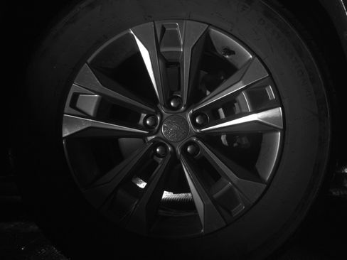 Used 2025 Chevrolet Equinox LT image 13