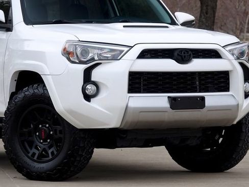 Used 2019 Toyota 4Runner TRD Off-Road Premium image 17