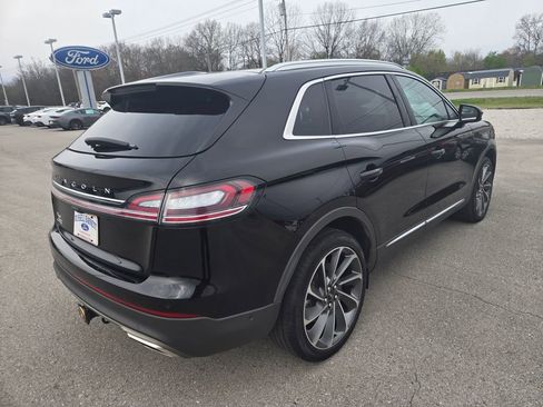 Used 2022 Lincoln Nautilus Reserve w/ Equipment Group 202A image 4