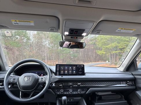 Used 2023 Honda Accord EX-L image 14