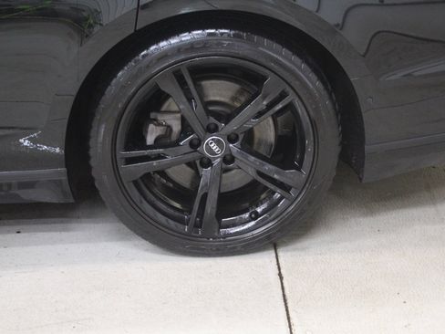 Used 2019 Audi A8 L 3.0T w/ Luxury Package image 9