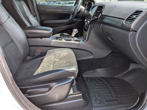 Used 2019 Jeep Grand Cherokee Altitude AWD/4WD image 25