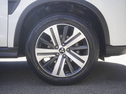 Used 2021 Mitsubishi Outlander Sport ES AWD/4WD image 23