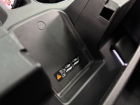 Used 2024 Chevrolet Silverado 1500 LTZ w/ LTZ Convenience Package II image 35