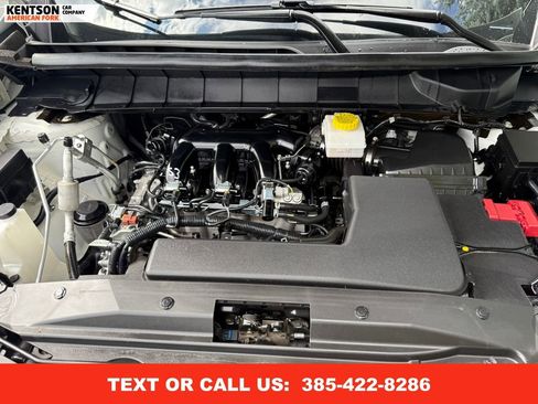 Used 2025 Nissan Pathfinder SV image 41