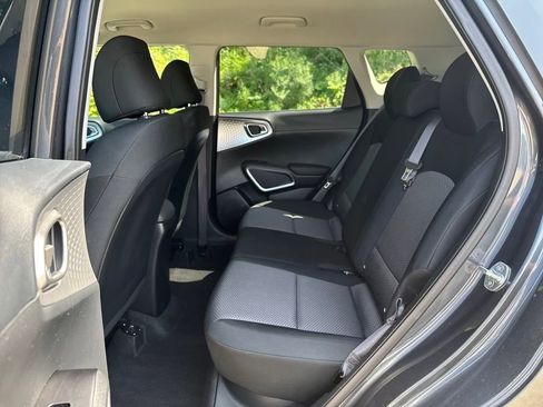 Used 2022 Kia Soul LX w/ Technology Package image 19