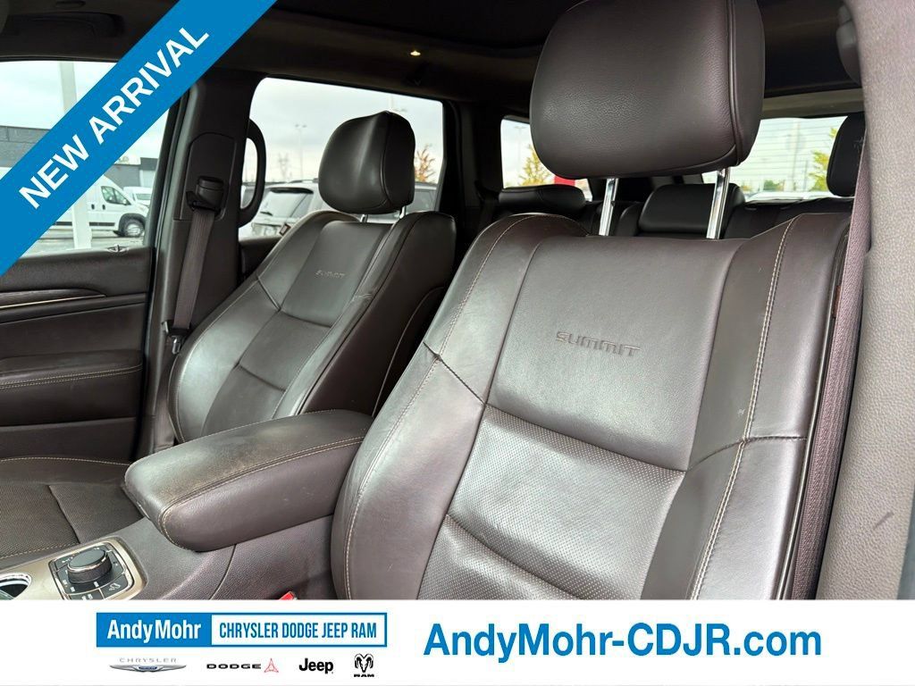Used 2016 Jeep Grand Cherokee Summit AWD/4WD image 13