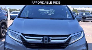 Used 2019 Honda Odyssey Elite image 2