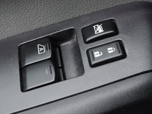 Used 2020 Nissan NV 3500 SL image 19