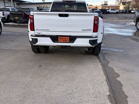 Used 2025 Chevrolet Silverado 3500 High Country image 3