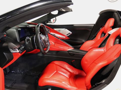 Used 2024 Chevrolet Corvette Stingray Premium Conv w/ Z51 Performance Package RWD image 40