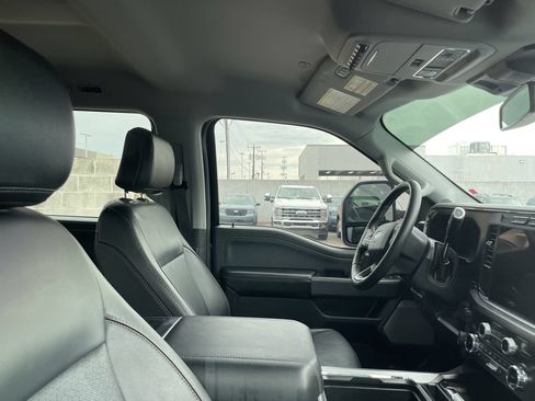 Used 2024 Ford F350 Lariat w/ Black Appearance Package AWD/4WD image 7