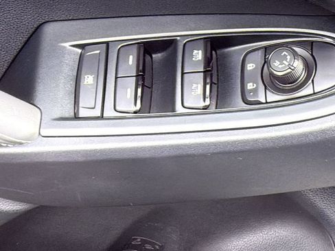 Certified 2024 Subaru Crosstrek 2.0i Premium AWD/4WD image 20