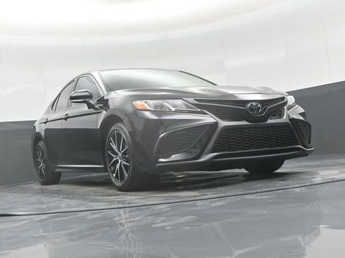 Used 2024 Toyota Camry SE FWD image 47