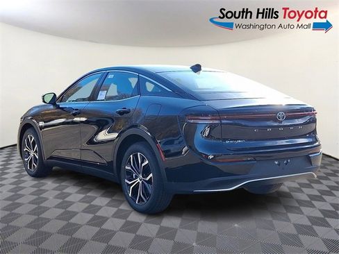 New 2026 Toyota Crown XLE image 4