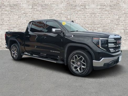 Used 2023 GMC Sierra 1500 SLE AWD/4WD image 1