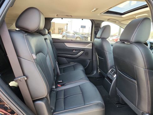 Used 2025 MAZDA CX-90 3.3 Turbo w/ Preferred Package image 14