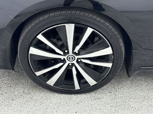 Used 2019 Nissan Altima 2.5 SR image 40