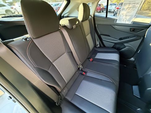 Used 2023 Subaru Crosstrek 2.0i Premium image 17