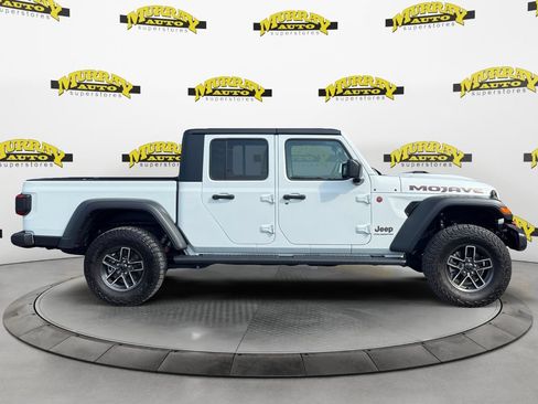 Used 2025 Jeep Gladiator Mojave w/ Safety Group AWD/4WD image 6