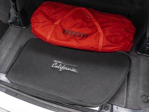 Used 2013 Ferrari California image 33