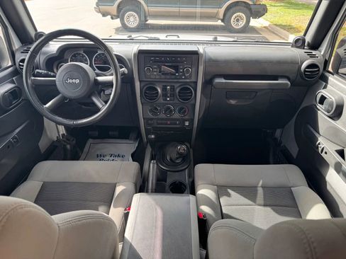 Used 2010 Jeep Wrangler Unlimited Sport image 20