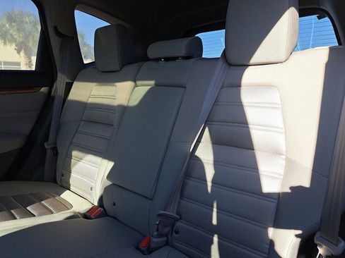 Used 2019 Honda CR-V EX image 8