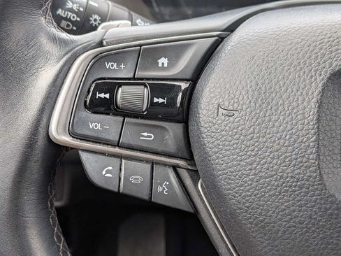 Used 2021 Honda Accord Touring image 25