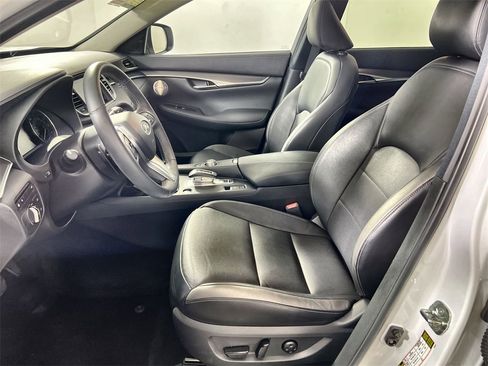 Used 2023 INFINITI QX50 Luxe image 13