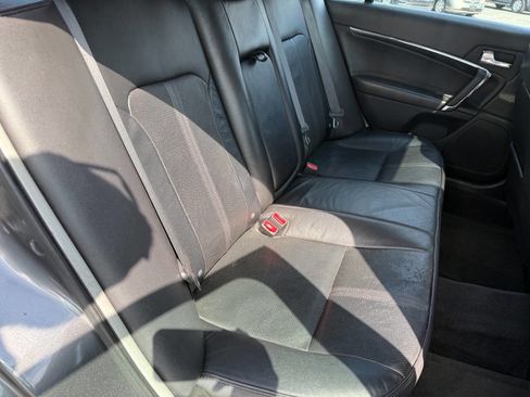 Used 2012 Lincoln MKZ w/ Interior Aluminum Trim Pkg image 27