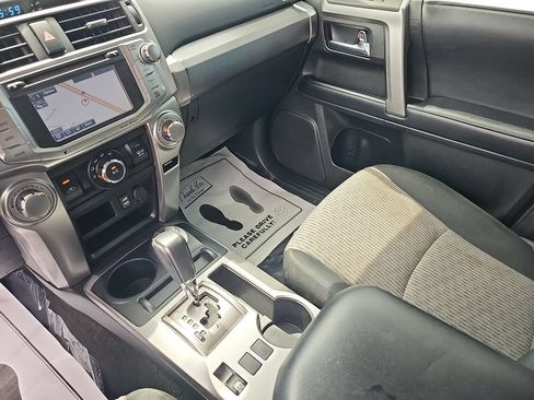 Used 2019 Toyota 4Runner SR5 AWD/4WD image 25