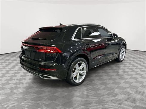 Used 2023 Audi Q8 Premium w/ Convenience Package AWD/4WD image 3