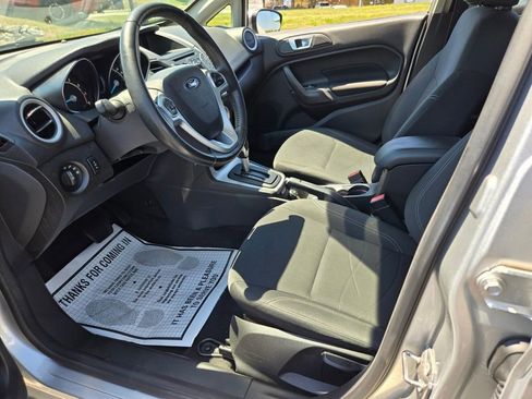 Used 2015 Ford Fiesta SE FWD image 7