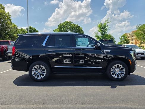 New 2026 GMC Yukon Denali w/ Advanced Technology Package AWD/4WD image 7