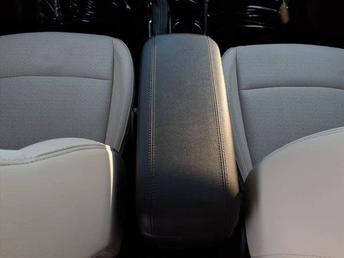 Used 2022 Buick Encore GX Preferred w/ Sport Touring Package image 28