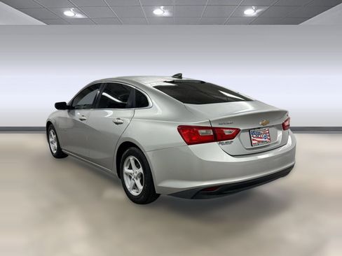 Used 2016 Chevrolet Malibu LS FWD image 3