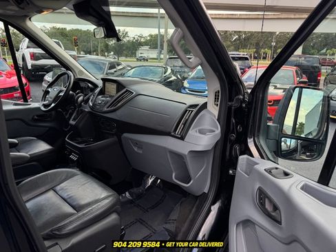Used 2018 Ford Transit 150 XLT RWD image 31