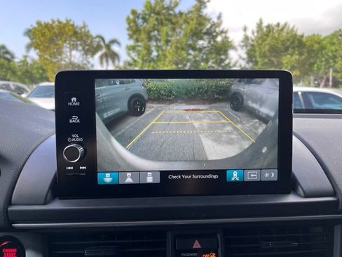 Used 2024 Honda Pilot EX-L image 11