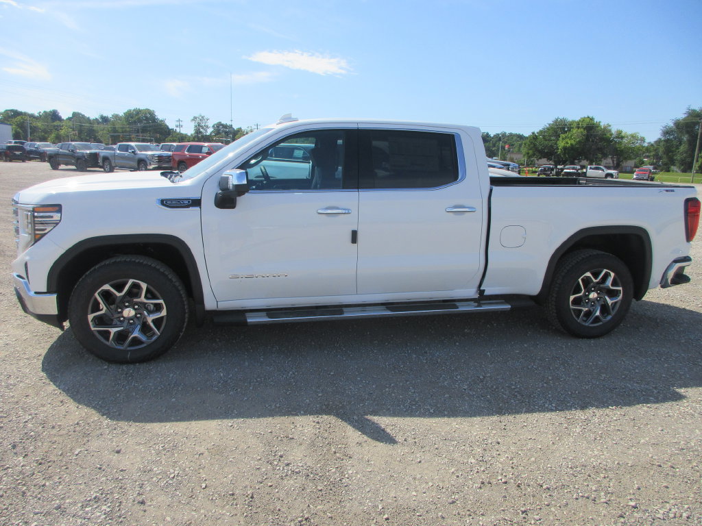 New 2026 GMC Sierra 1500 SLT w/ SLT Premium Plus Package AWD/4WD image 9