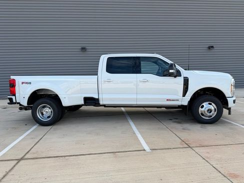New 2026 Ford F350 Platinum AWD/4WD image 2