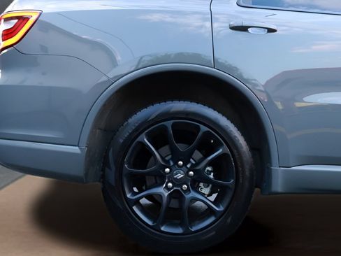 Used 2025 Dodge Durango GT AWD/4WD image 12