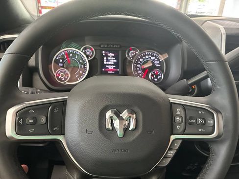 Certified 2025 RAM 2500 Big Horn AWD/4WD image 36