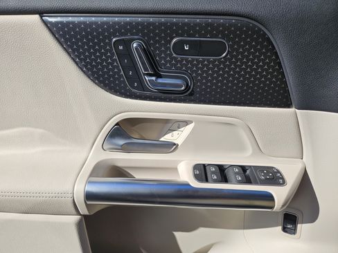 Used 2026 Mercedes-Benz GLA 250 image 22