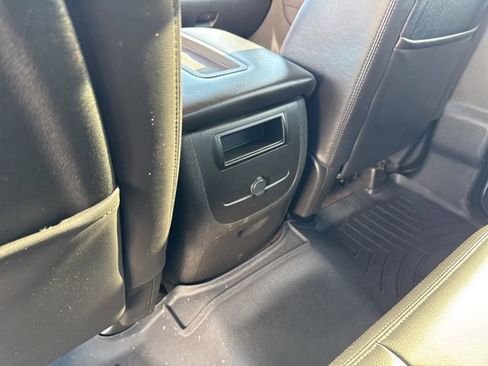 Used 2010 Chevrolet Silverado 1500 LTZ w/ Z71 Appearance Package image 29