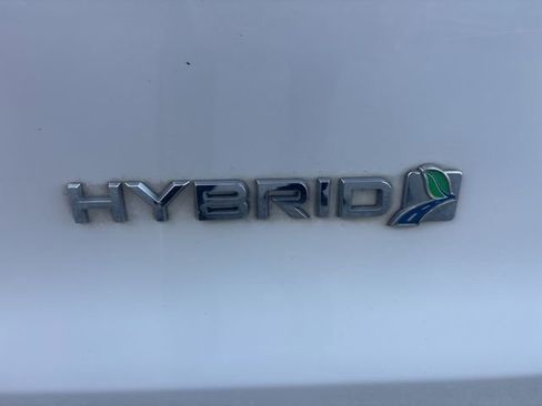 Certified 2017 Ford Fusion SE w/ Equipment Group 601A image 21