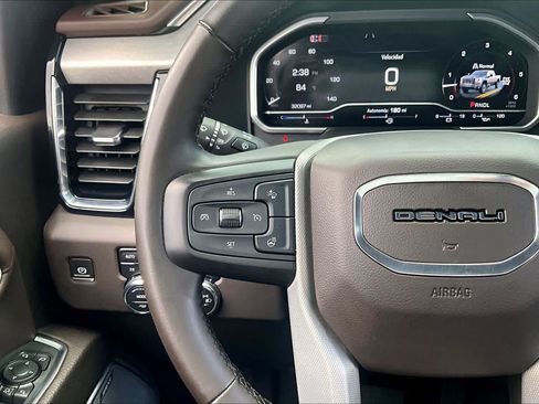 Used 2024 GMC Sierra 2500 Denali w/ Denali Reserve Package AWD/4WD image 24