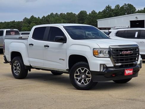 Used 2022 GMC Canyon AT4 w/ Trailering Package AWD/4WD image 2