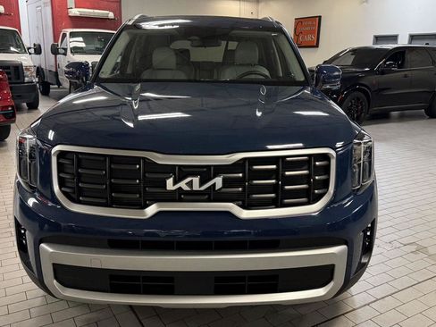 Used 2025 Kia Telluride S FWD image 11