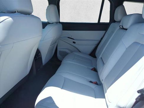 New 2026 Jeep Cherokee Limited AWD/4WD image 13